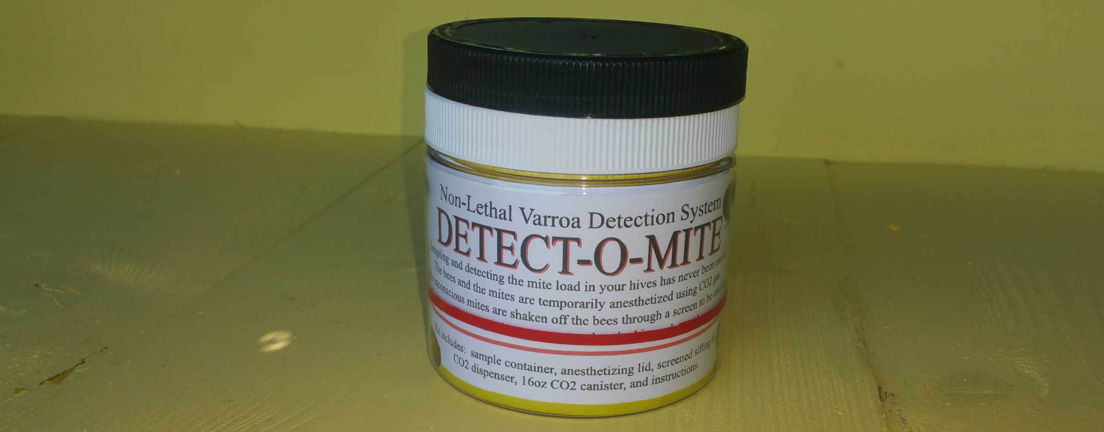 Detect-O-Mite: non lethal Varroa detection from beekeepers